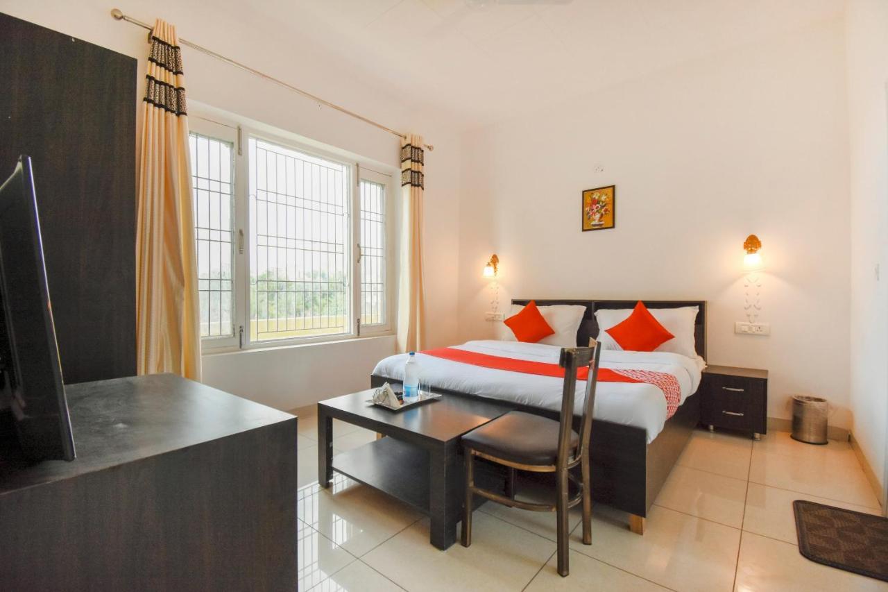 Oyo 75460 Sky High Residency Hotel Ludhiana Exterior photo